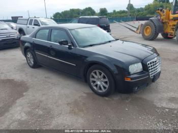  Salvage Chrysler 300