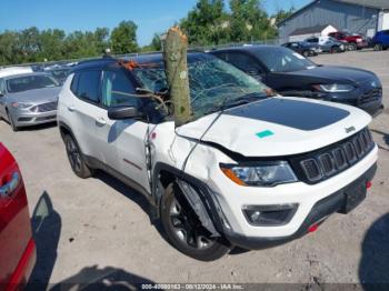  Salvage Jeep Compass