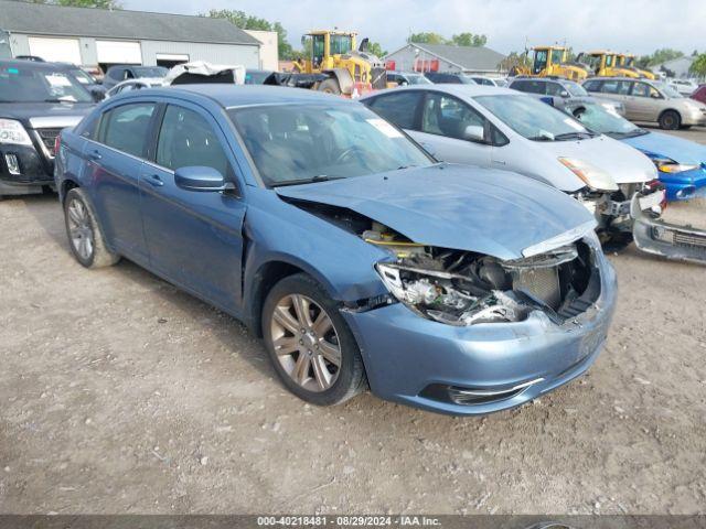  Salvage Chrysler 200