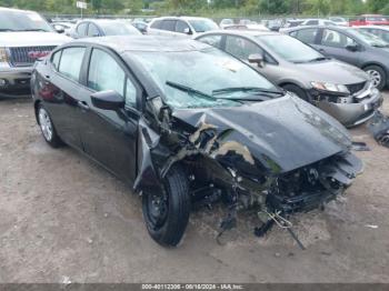  Salvage Nissan Versa