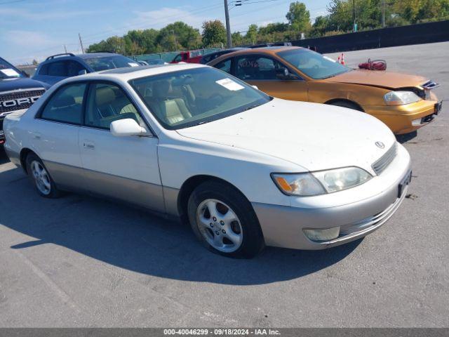  Salvage Lexus Es