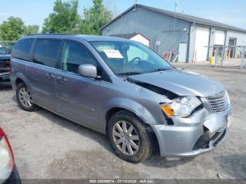  Salvage Chrysler Town & Country