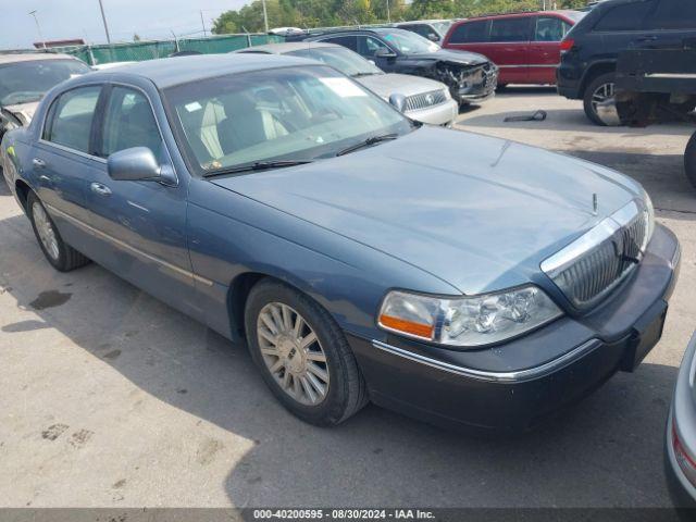  Salvage Lincoln Towncar