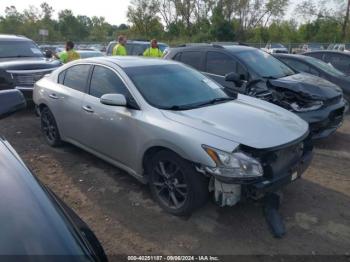  Salvage Nissan Maxima