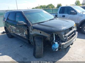  Salvage Ford Utility Police Intercepto