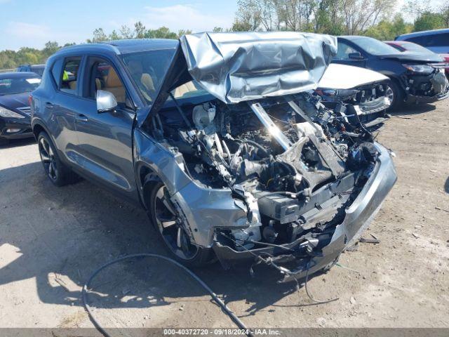  Salvage Volvo XC40