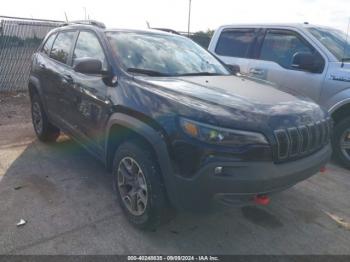  Salvage Jeep Cherokee