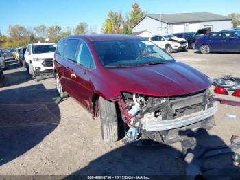  Salvage Chrysler Pacifica