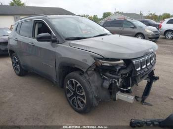  Salvage Jeep Compass