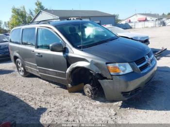  Salvage Dodge Grand Caravan