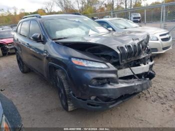  Salvage Jeep Cherokee