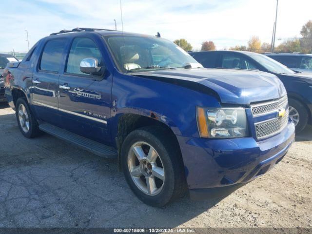  Salvage Chevrolet Avalanche