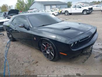  Salvage Dodge Challenger