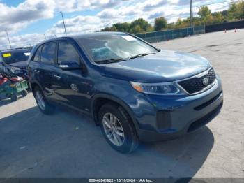  Salvage Kia Sorento