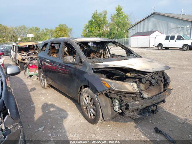  Salvage Kia Sedona