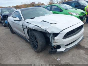  Salvage Ford Mustang