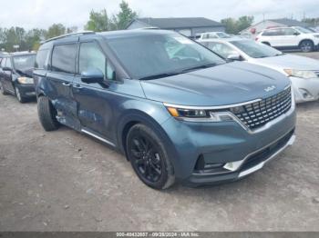  Salvage Kia Carnival