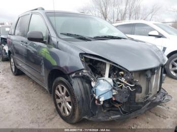  Salvage Toyota Sienna