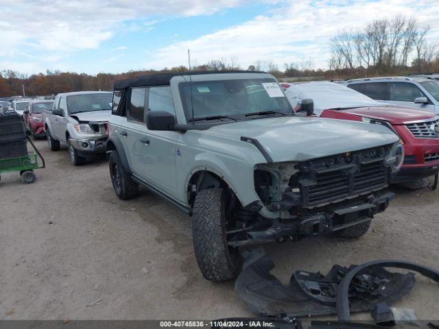  Salvage Ford Bronco