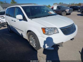  Salvage Chrysler Town & Country