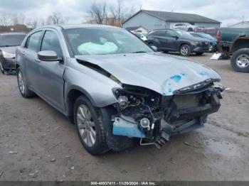  Salvage Chrysler 200