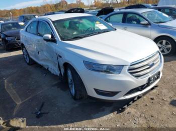  Salvage Ford Taurus