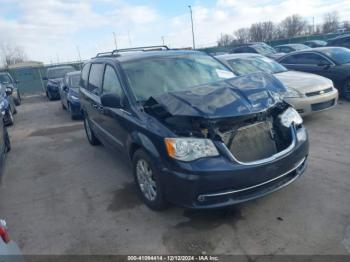  Salvage Chrysler Town & Country