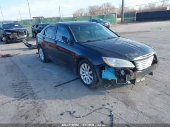  Salvage Chrysler 200