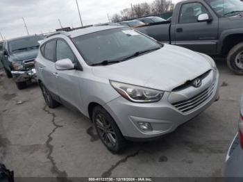  Salvage Hyundai TUCSON