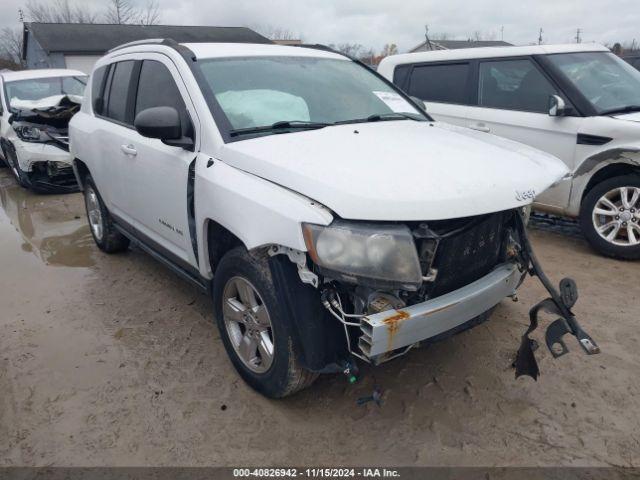  Salvage Jeep Compass