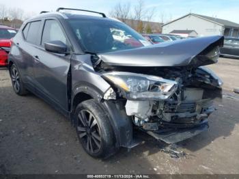  Salvage Nissan Kicks