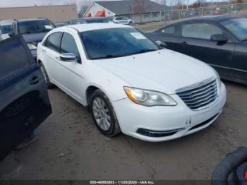  Salvage Chrysler 200