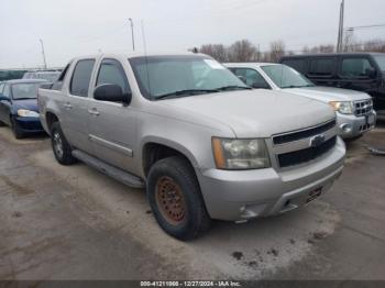  Salvage Chevrolet Avalanche 1500