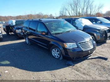  Salvage Chrysler Town & Country