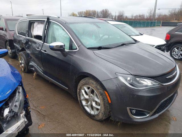  Salvage Chrysler Pacifica