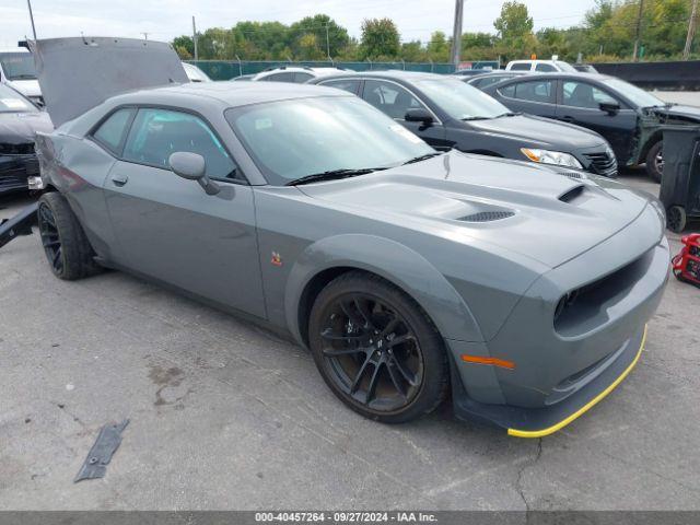  Salvage Dodge Challenger