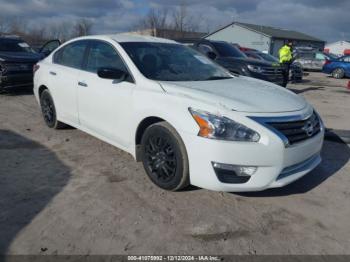  Salvage Nissan Altima