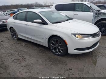  Salvage Chrysler 200