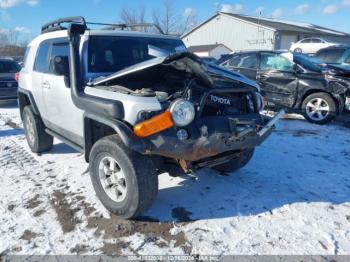  Salvage Toyota FJ Cruiser