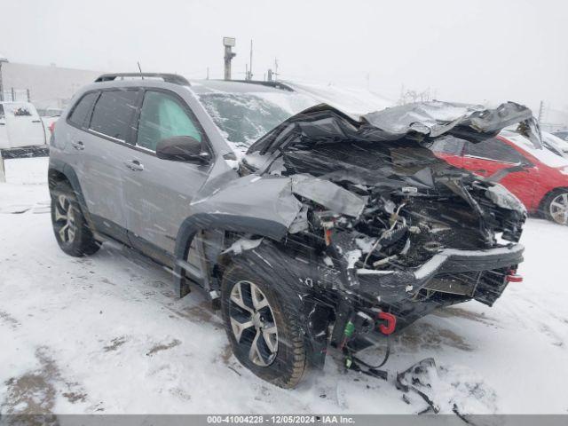  Salvage Jeep Cherokee