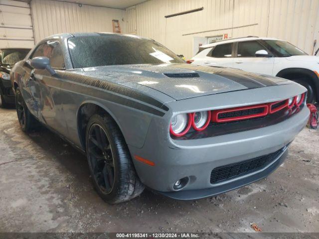  Salvage Dodge Challenger