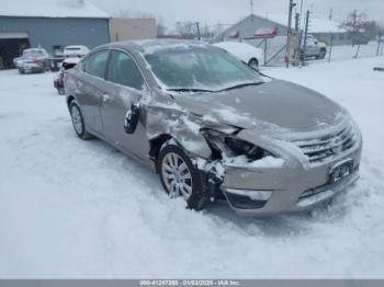  Salvage Nissan Altima