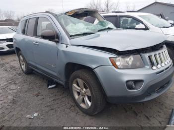  Salvage Jeep Compass