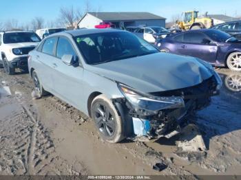  Salvage Hyundai ELANTRA