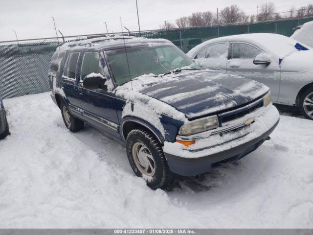  Salvage Chevrolet Blazer