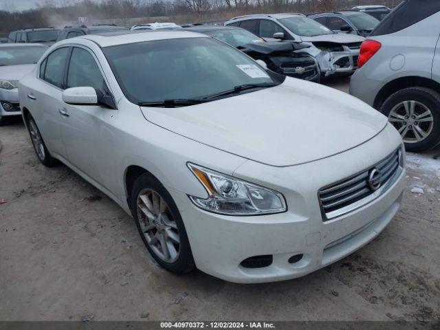  Salvage Nissan Maxima