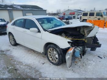  Salvage Chrysler 200