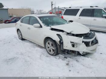  Salvage Nissan Altima