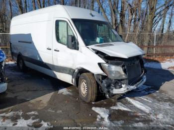  Salvage Mercedes-Benz Sprinter 2500