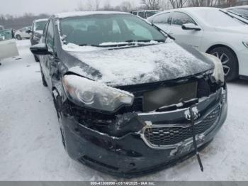  Salvage Kia Forte